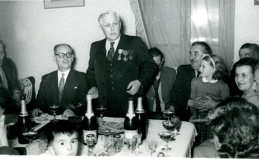 Remise de la médaille militaire à Mr Lentillon